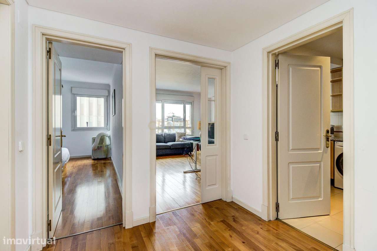 Apartamento T1 Mobilado no Saldanha Residence-perto do metro - em  Lis - Grande imagem: 5/18