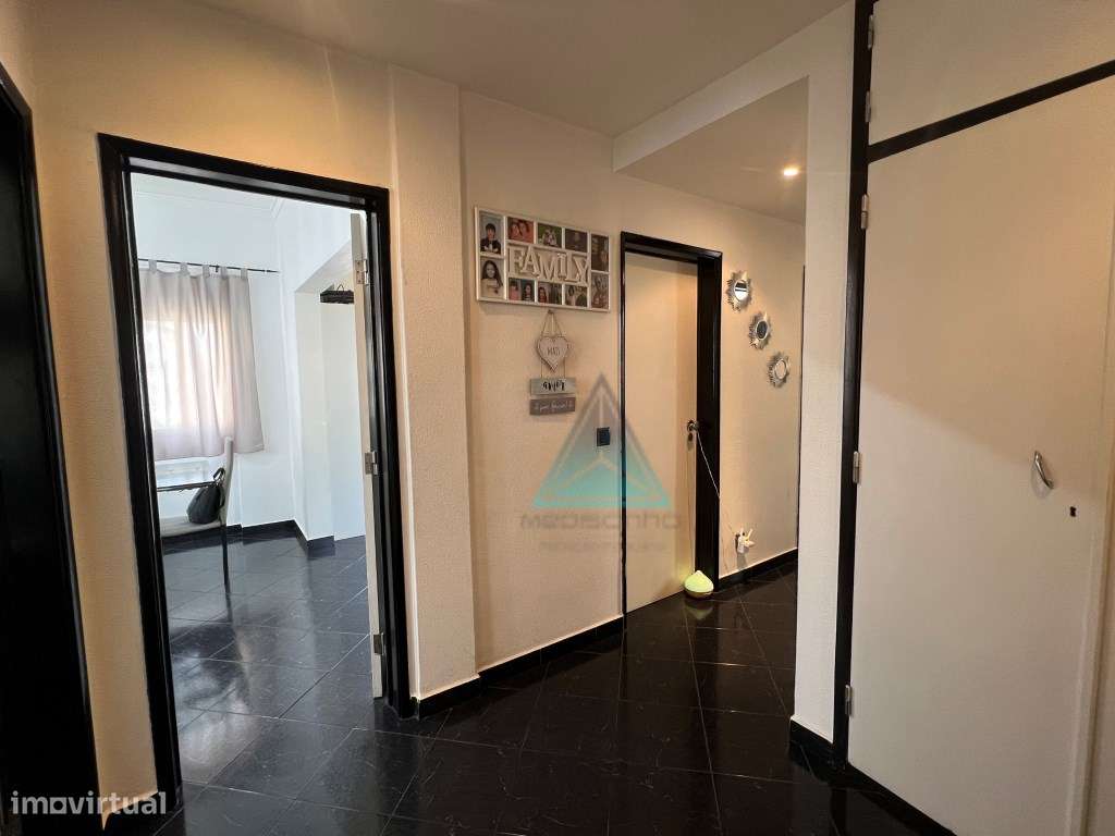 Apartamento T3 Paivas com melhoramentos 2º andar-25