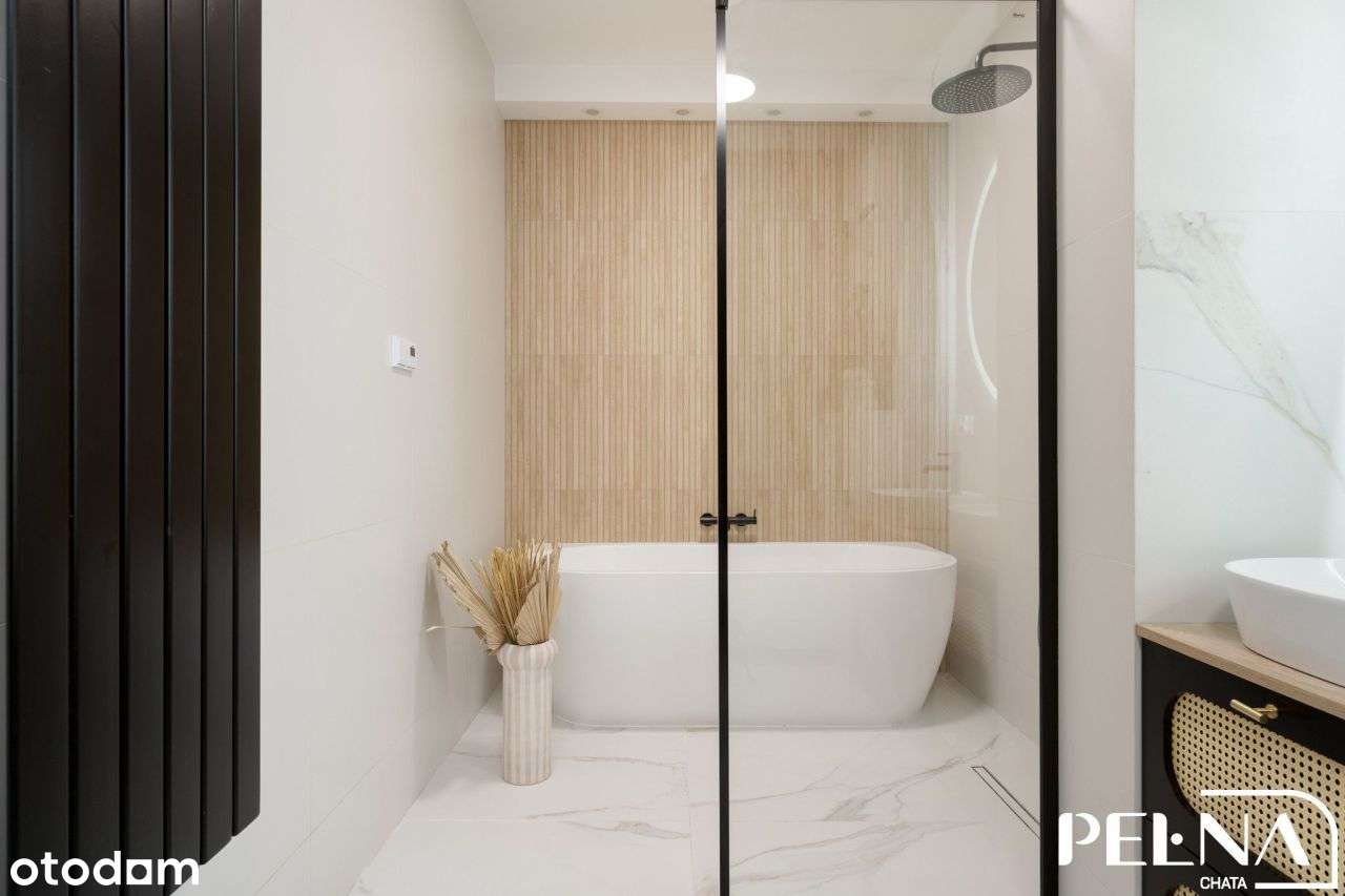 Dom w zabudowie szeregowej wraz z ogrodem i garaże-9