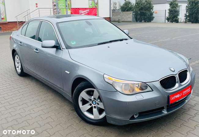 BMW Seria 5 520i - 4