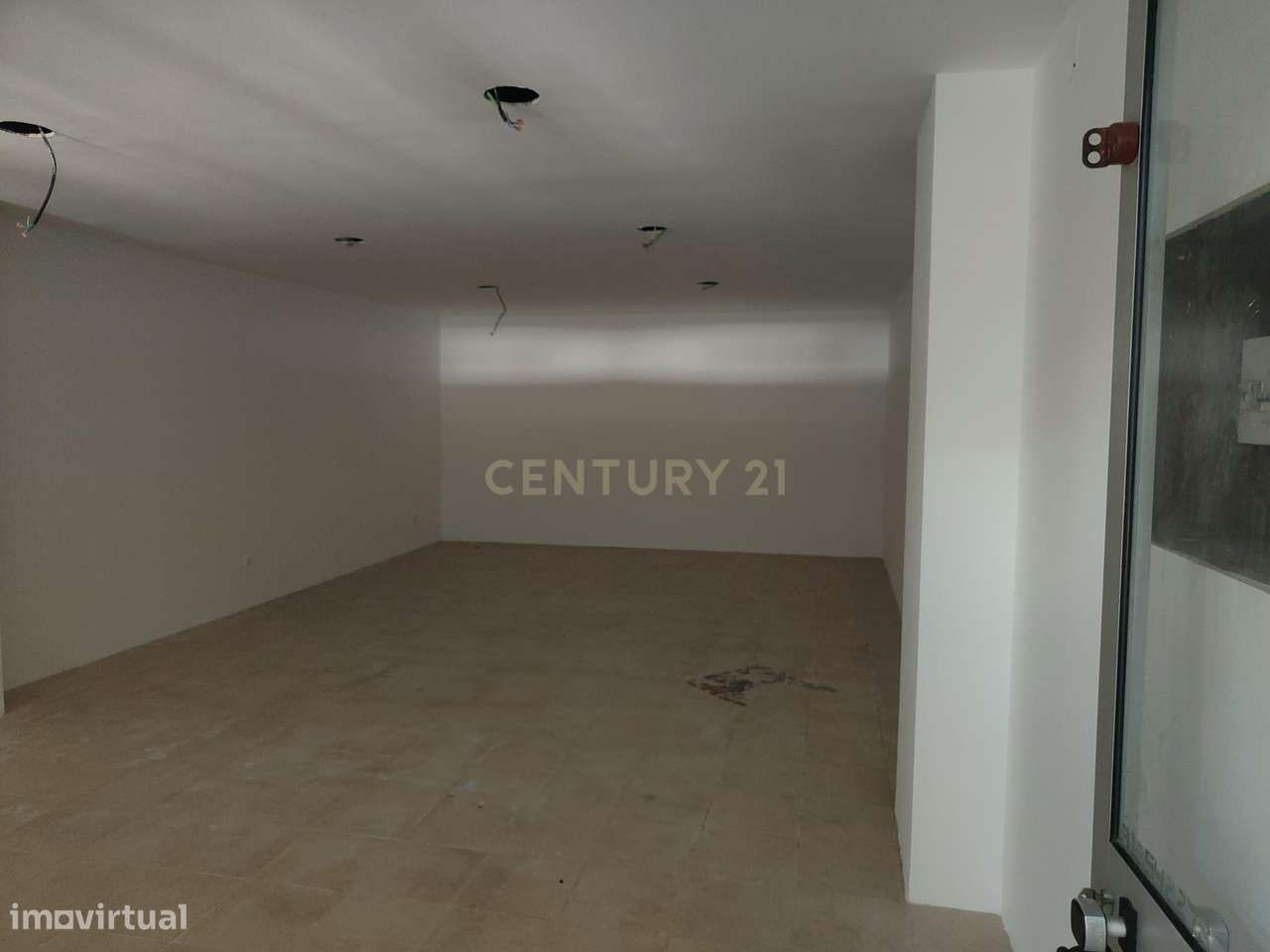 Loja para venda no Centro Comercial Zona F - Grande imagem: 5/8