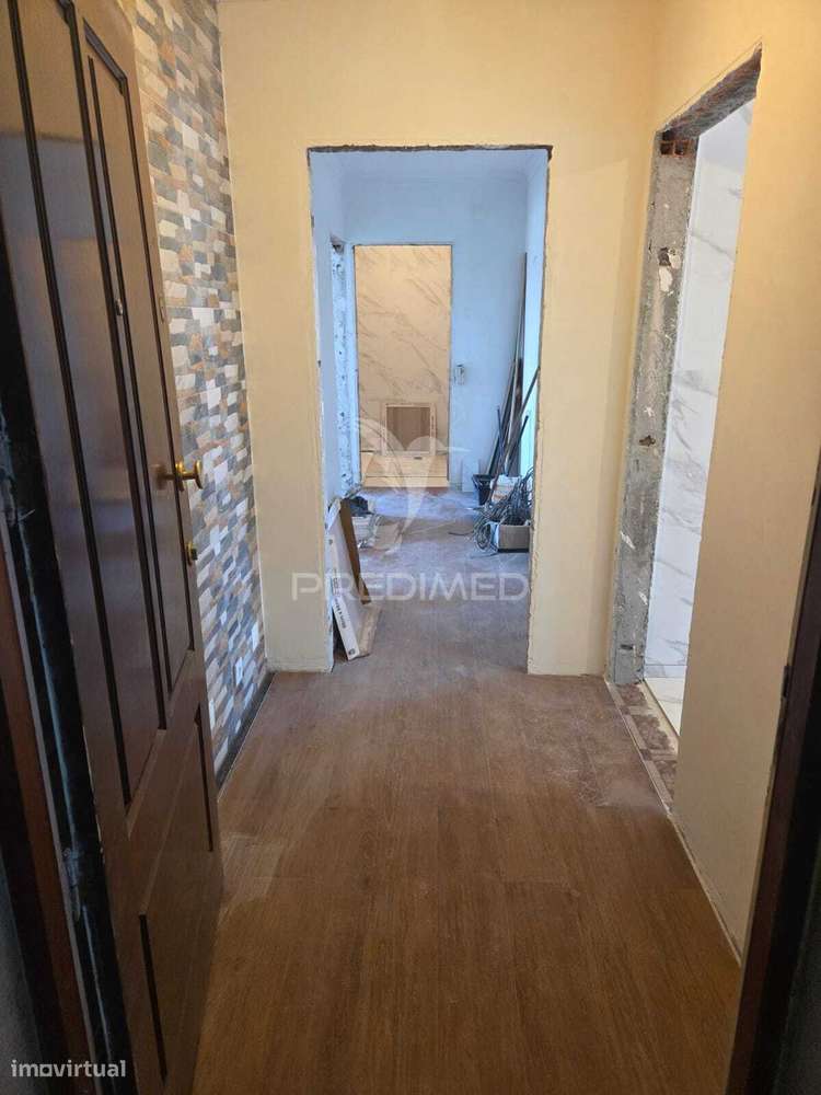 T2 Recuado em Vilar de Andorinho - Grande imagem: 4/25