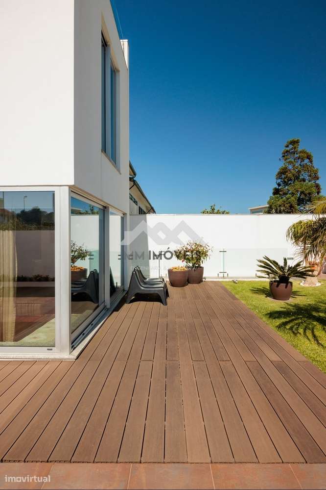 Moradia Lavra | Terraço Panorâmico Vista Mar | Jardins | Closet | Anex-9