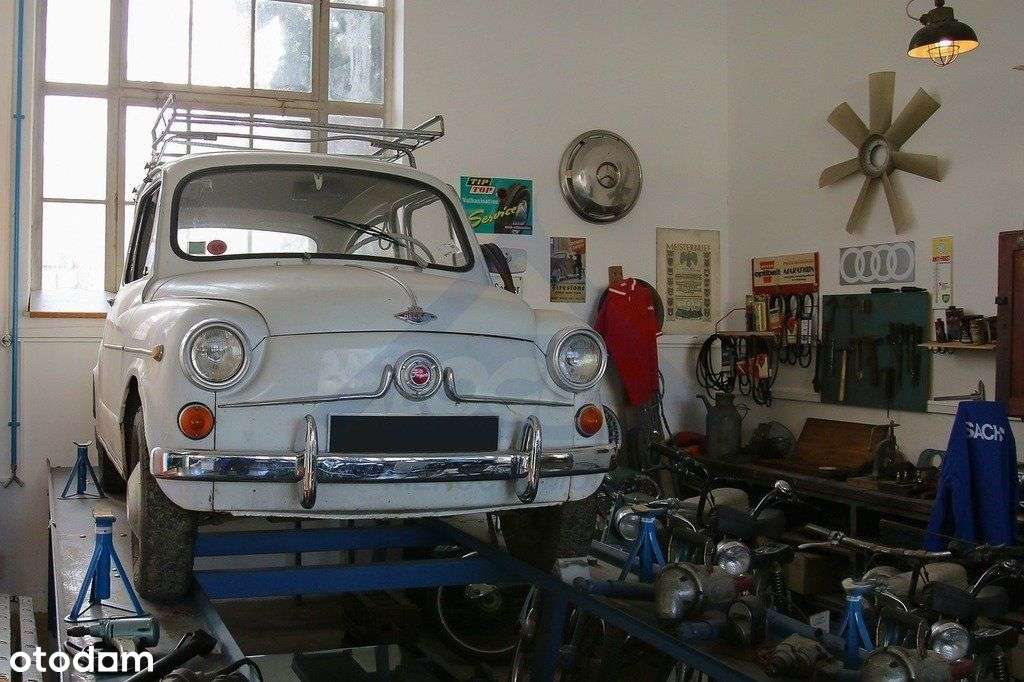 Sprzedam nieruchomośc przy głównej ulicy Wawer-3