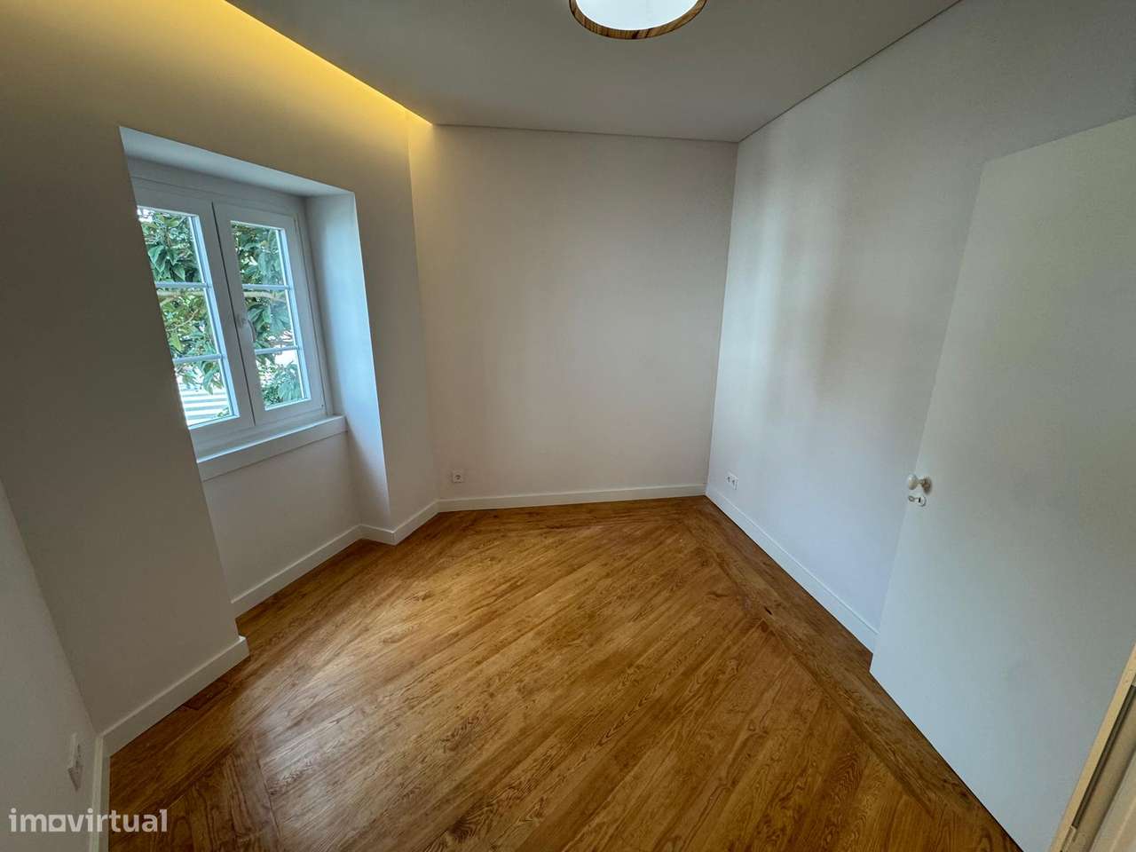 Encantadora vivenda/apartamento no centro de Paço de Arcos - Grande imagem: 5/31