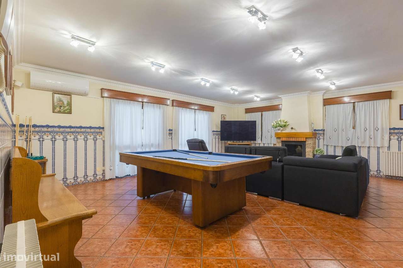 Moradia T4 exclusiva | Piscina| Zona Agrícola | Junto à Praia-33