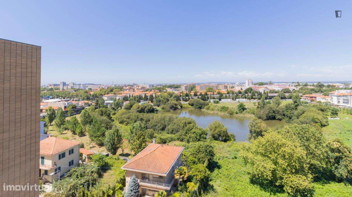 Apartamento com 3 quartos - localizado em Paranhos Porto - Grande imagem: 4/9