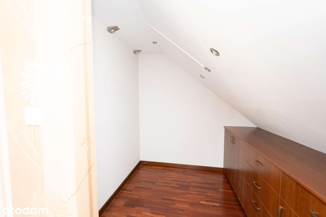 Dom, 230.0 m², Żerniki Wrocławskie-11