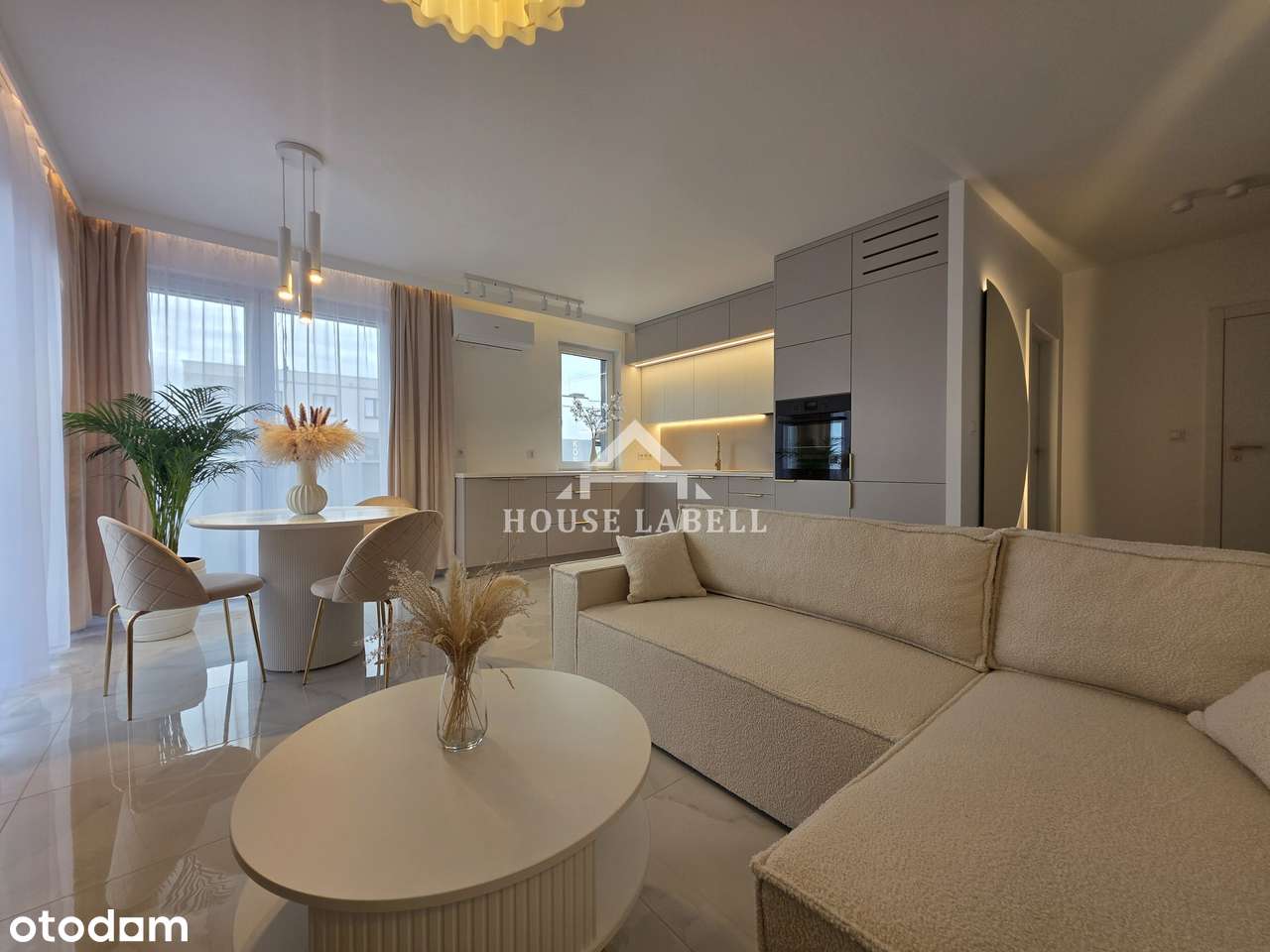 Ponadczasowe eleganckie mieszkanie, 3 pokoje z miejscem postojowym-0