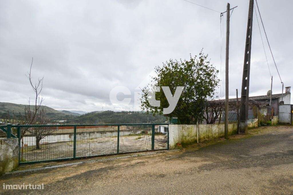 Terreno Urbano de 1000 m2 em Loures com Vista Magnífica - Grande imagem: 5/35