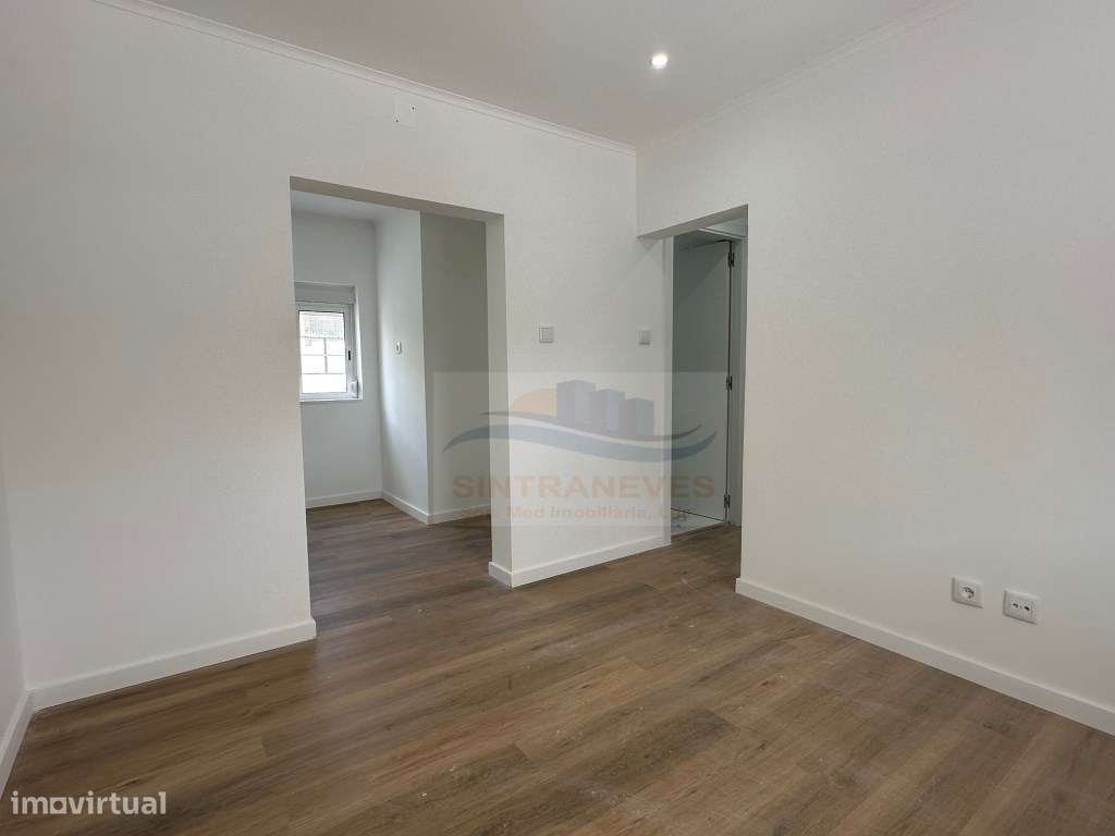 Apartamento T2 Remodelado com Quintal | Pontinha-15