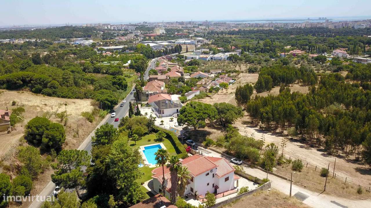 QUINTA EM PALMELA | 7 QUARTOS | 4 CASAS DE BANHO | 3 PISOS-34
