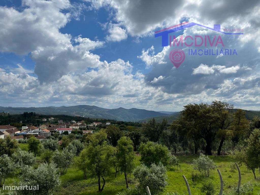 Terreno com 5780m2, poço de água e ruina, localizado em Graça - Ped... - Grande imagem: 5/31