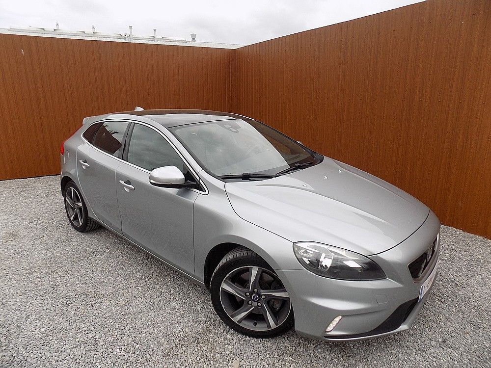 Volvo V40 II D3 Drive-E R-Design Momentum 2013