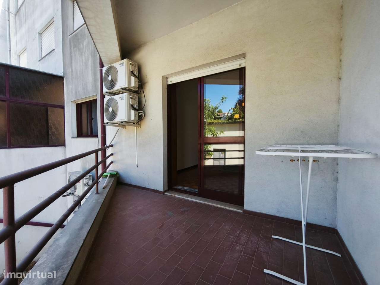 Apartamento T2 (em frente à Universidade do Minho)-21