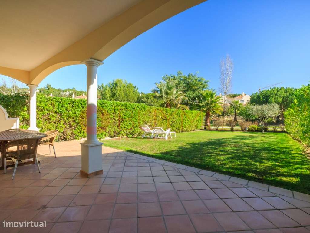Moradia T2 com jardim na Quinta do Lago, Algarve - Grande imagem: 4/25