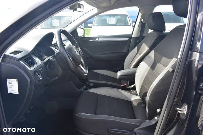 Skoda RAPID 1.6 TDI DPF Ambition - 10