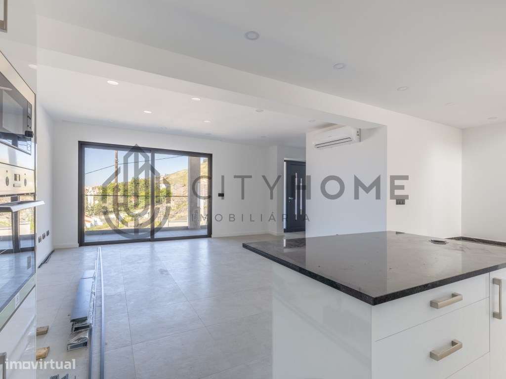 Moradia em bandaT3 com piscina individual e deslumbrante vista mar - Grande imagem: 3/52