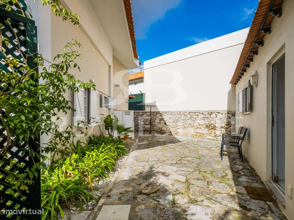 Moradia T4 tipo Chalet, com jardim, piscina e anexo T1 - Monte Esto...-59