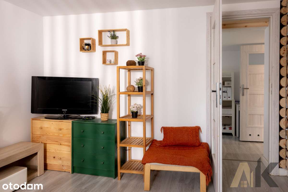 Uroczy azyl z potencjałem budowlanym-6