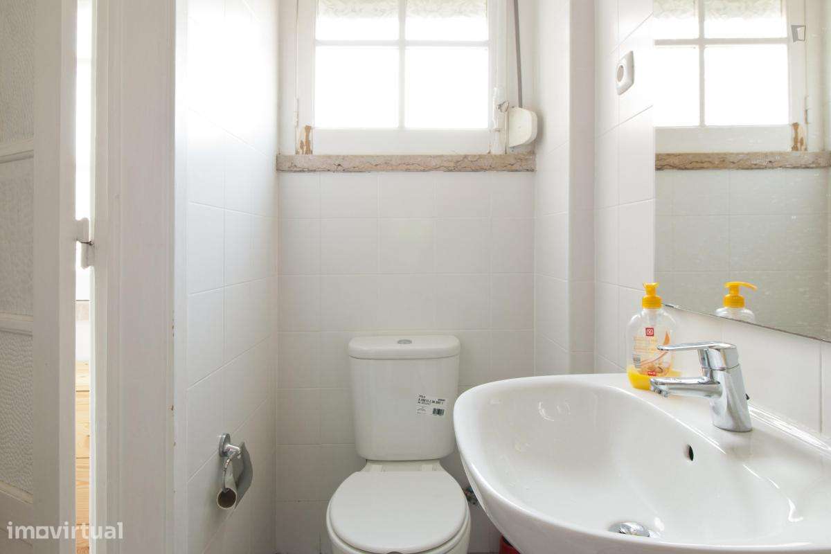 Quarto - localizado em Arroios Lisbon - Grande imagem: 2/35