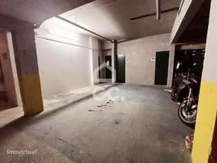 Lugar de estacionamento em Pinhal de Negreiros, Azeitão - Grande imagem: 4/5