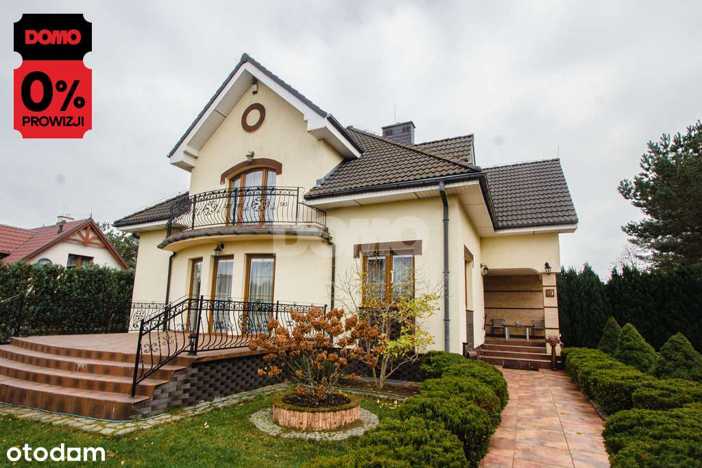 Dom-Kamień, gm. Szemud | Piękny ogród | Słoneczny
