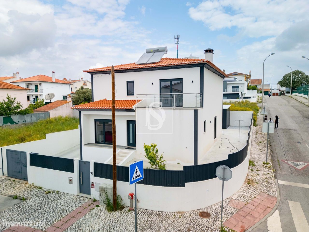 Moradia T4, Moderna em Torres Novas - Grande imagem: 1/26