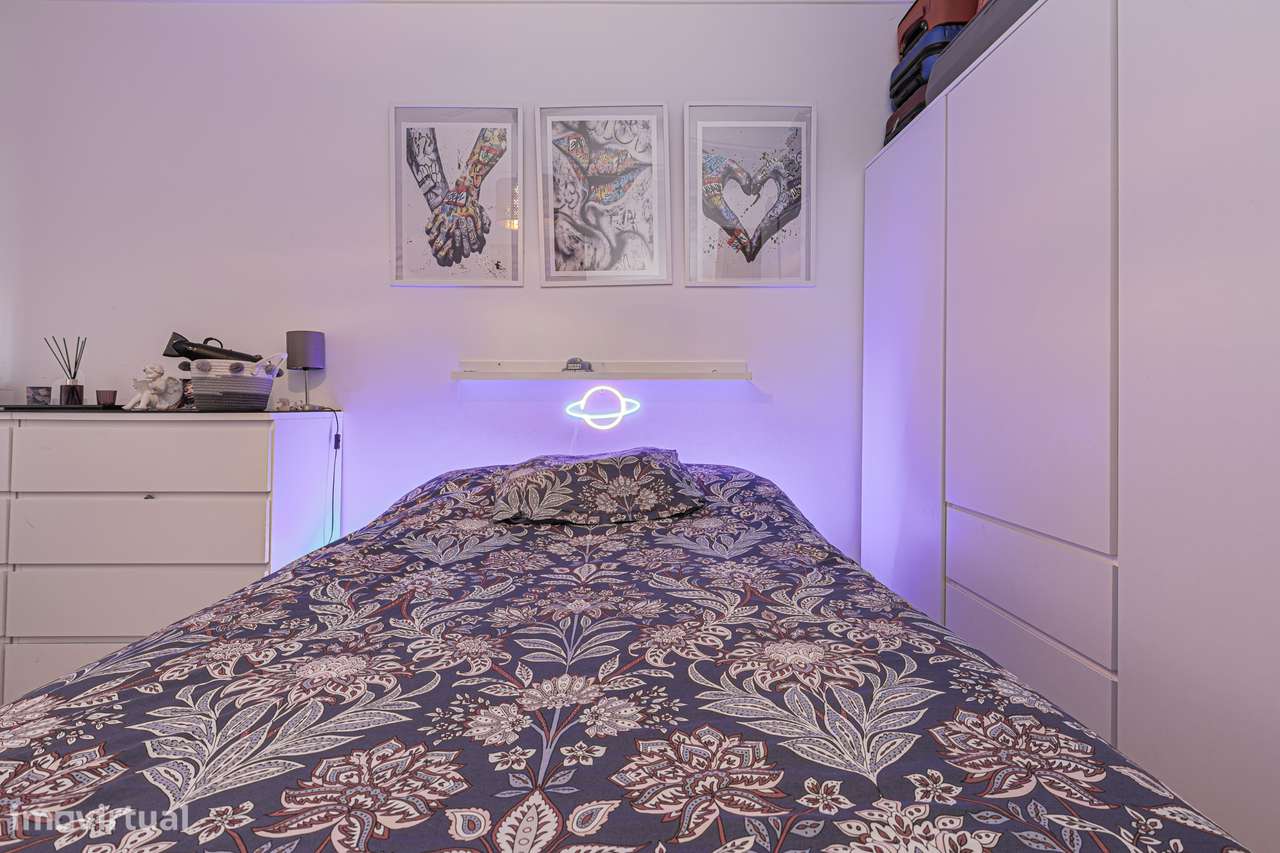 Apartamento T2 em RC com Quintal no Seixal-15