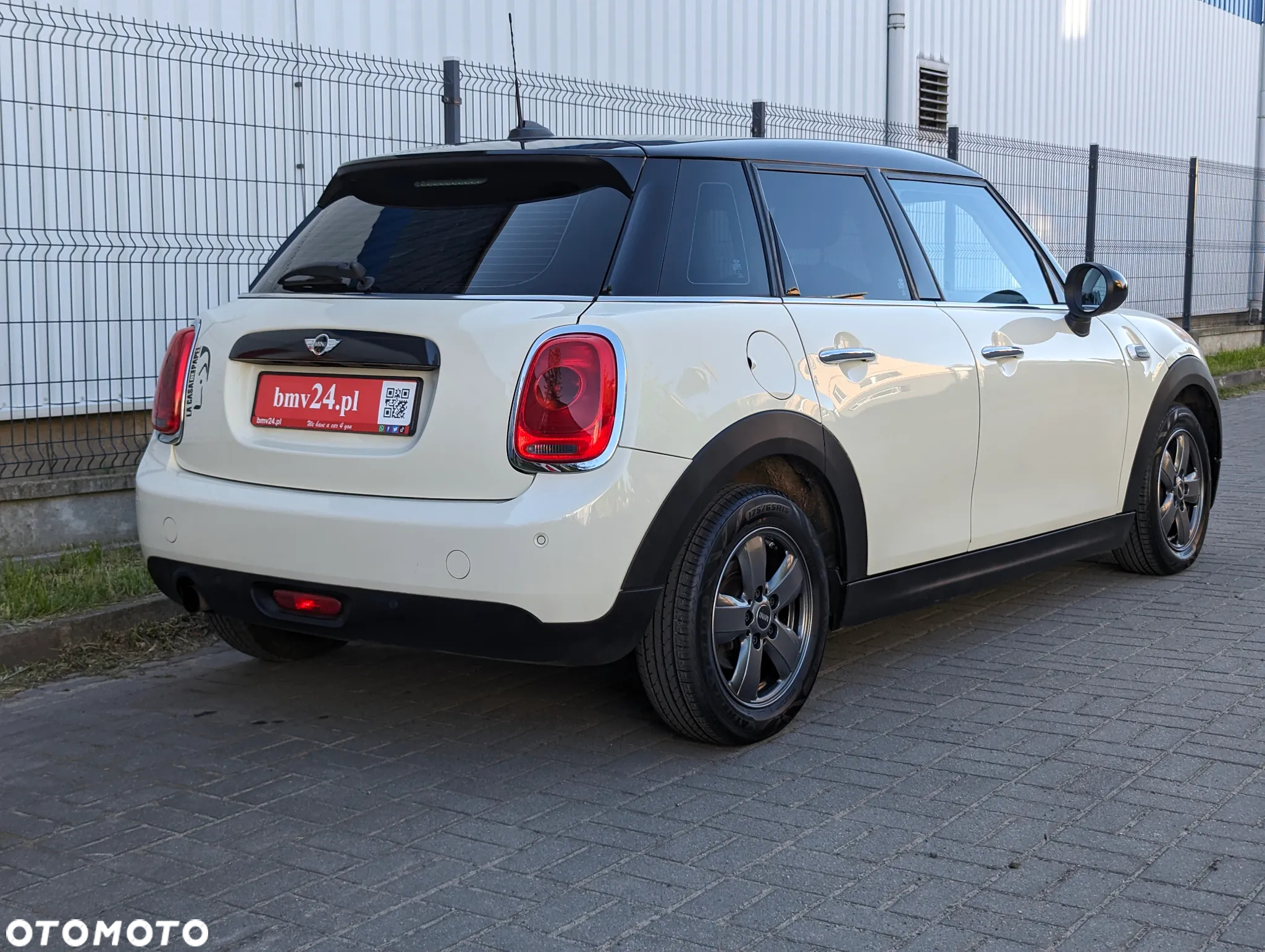 MINI ONE Standard - 7