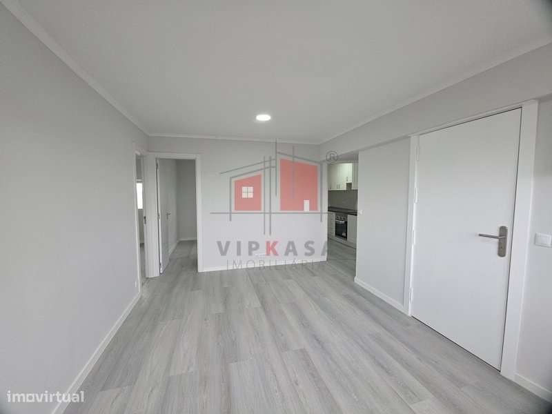 Apartamento T3 Totalmente Remodelado no Laranjeiro - Grande imagem: 5/11