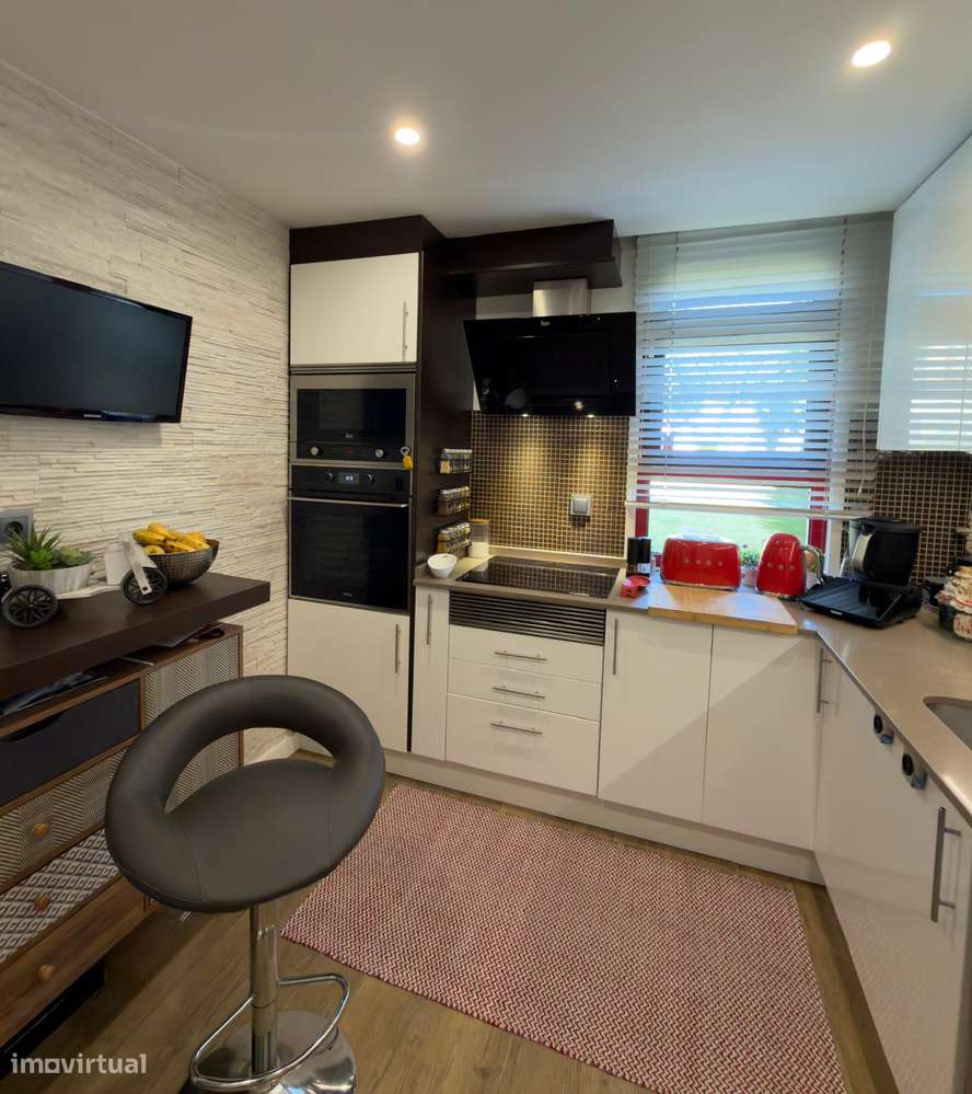 Apartamento T3 Duplex ao Monte dos Burgos-16