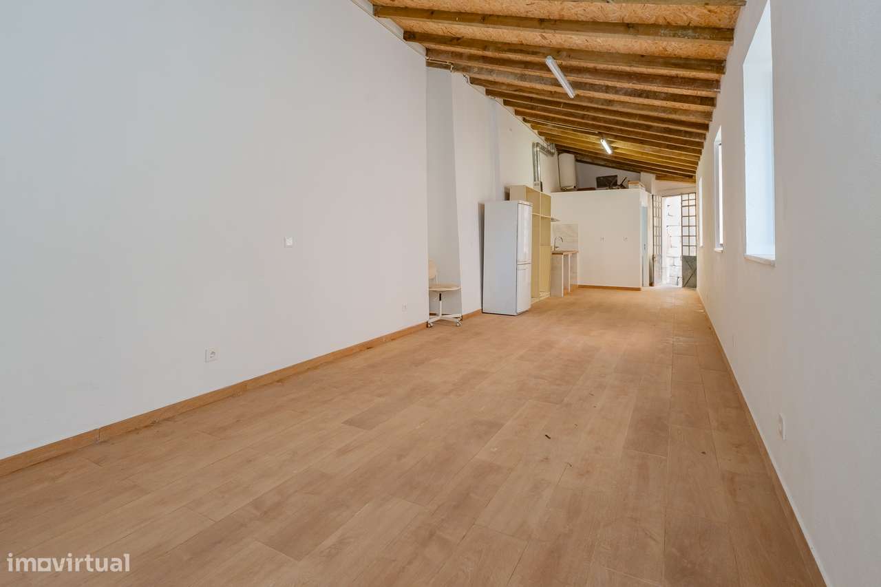 Loft com enorme potencial de transformação-5