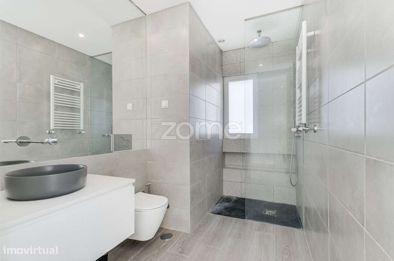 Moradia T3 com Piscina e Jardim no Zambujeiro – Alcabideche-16