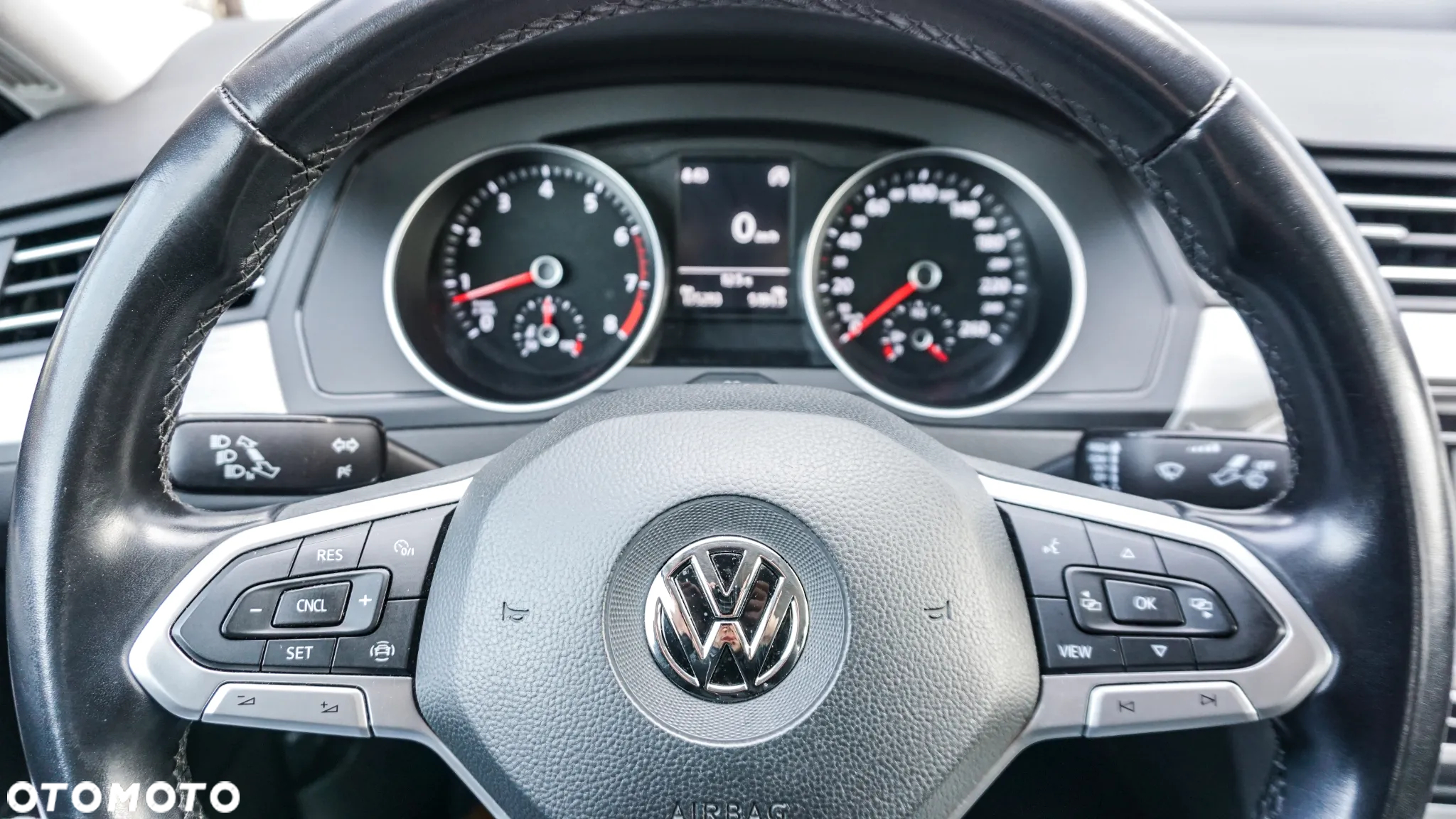 Volkswagen Passat 1.5 TSI EVO Essence - 15