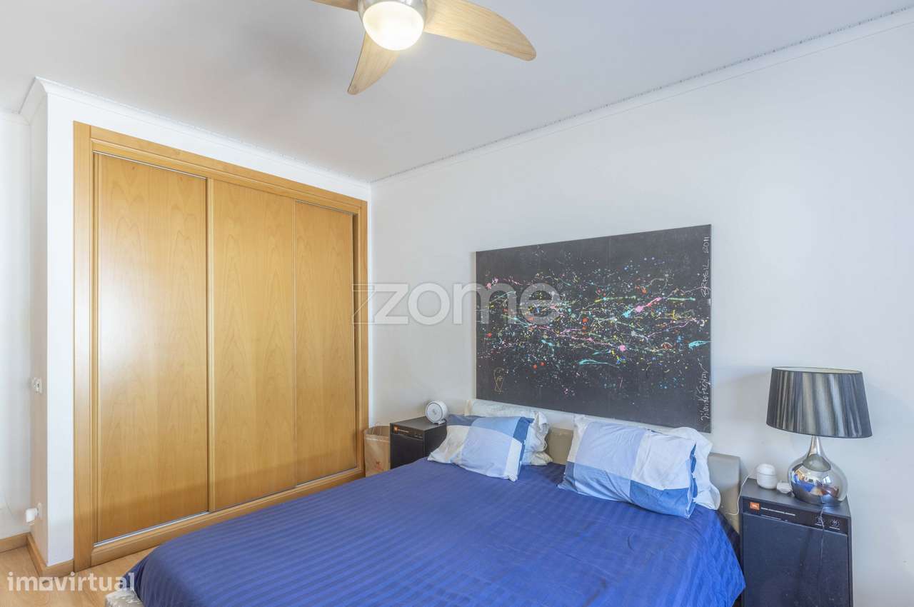Apartamento T2 em Condomínio-17