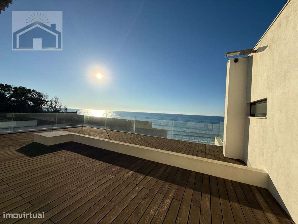 Moradia de Luxo Exclusiva em Apúlia-24