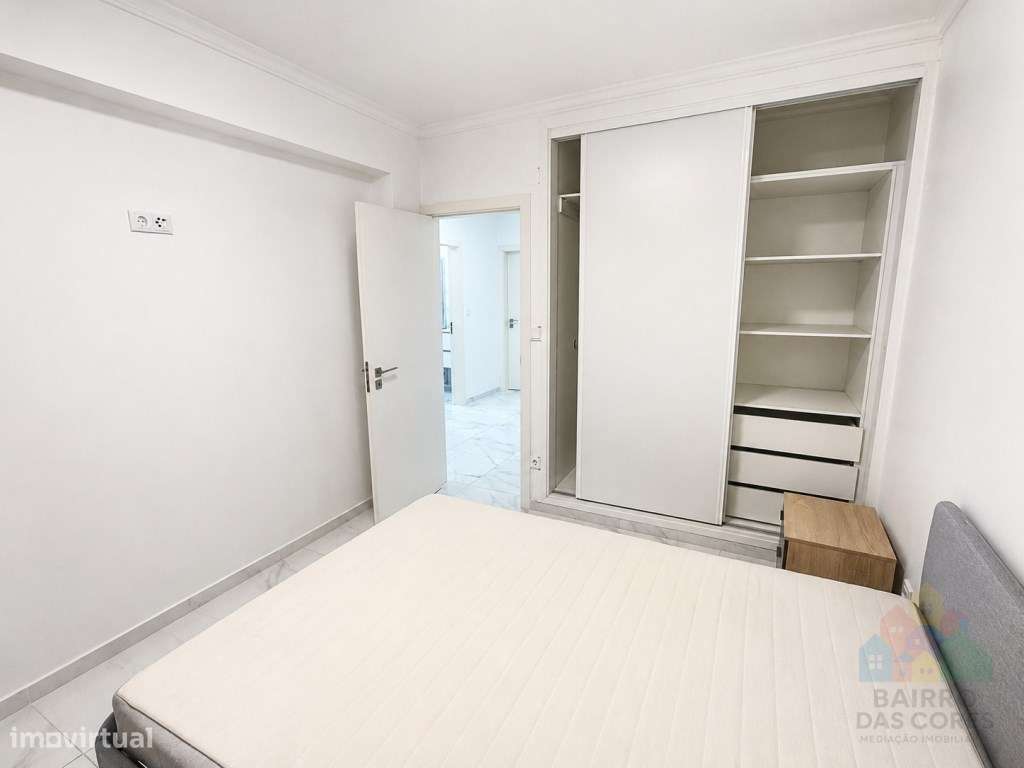 Apartamento T4 renovado em excelente localização em Tomar-3