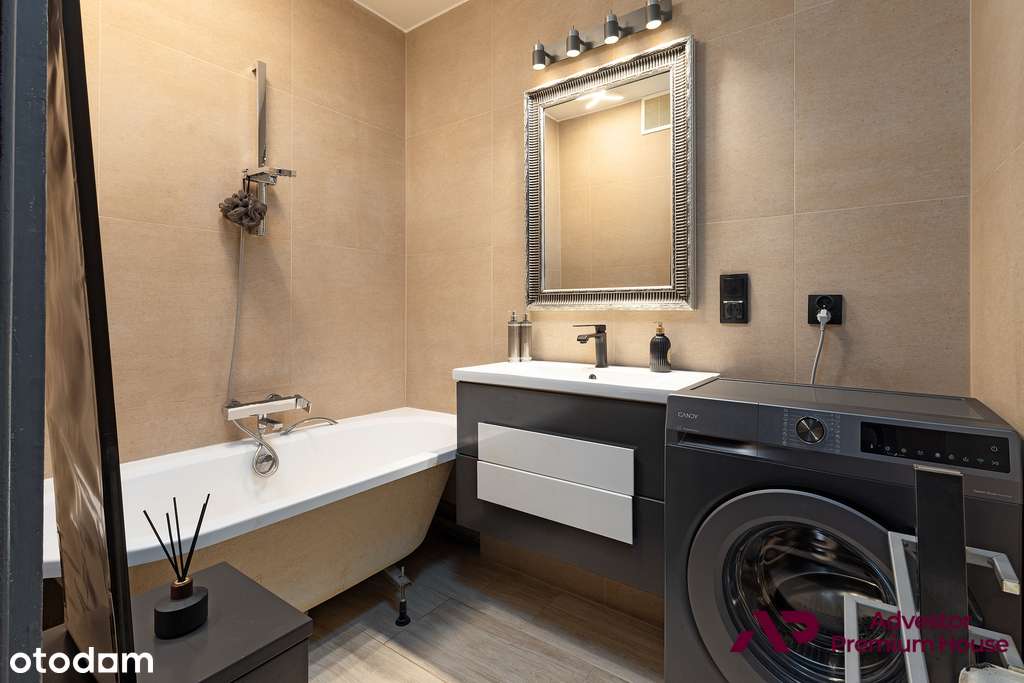 Niski blok, oddzielna kuchnia, balkon i piwnica-9