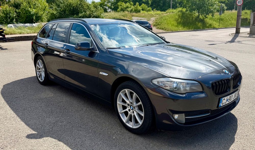 BMW 5 Series F10/F11/F07 [2010 - 2017] 520d 2012
