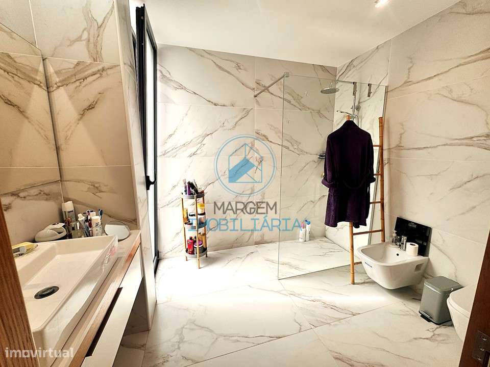 Moradia térrea individual – Painéis; AC; Lareira, Garagem-22