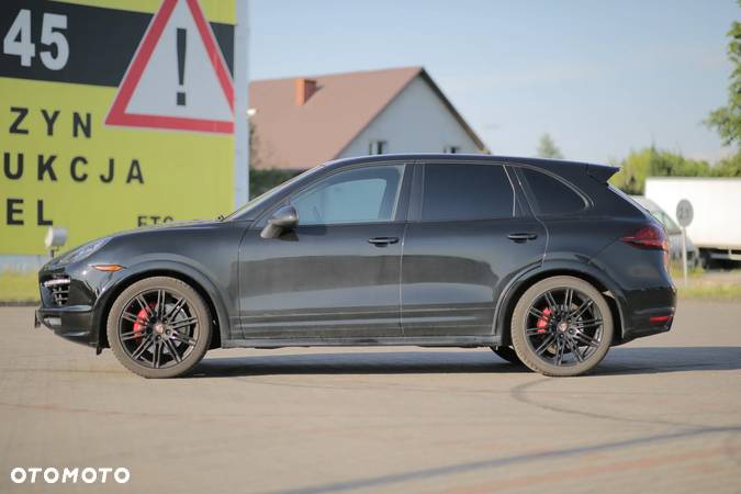 Porsche Cayenne - 12