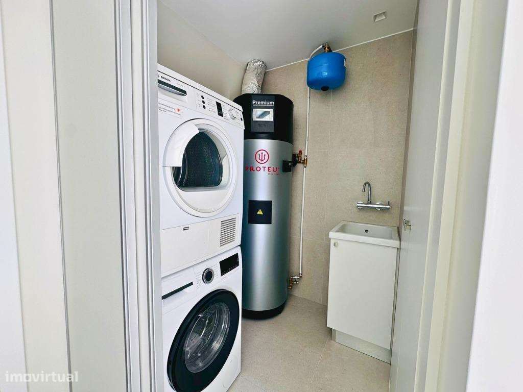 Moradia T3 Moderna com 3 Suítes no Centro do Funchal – Zona do Til-35