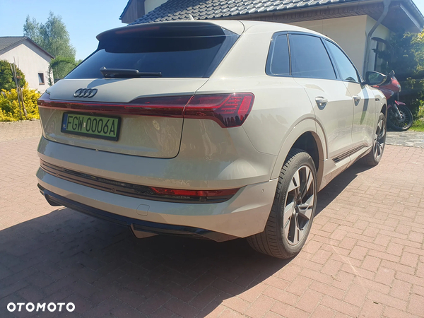 Audi e-tron 50 quattro S line - 5