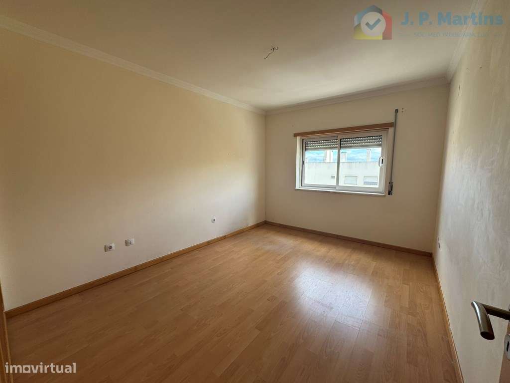 T3 c/ parqueamento e arrecadação, Lavradio (Barreiro)-16