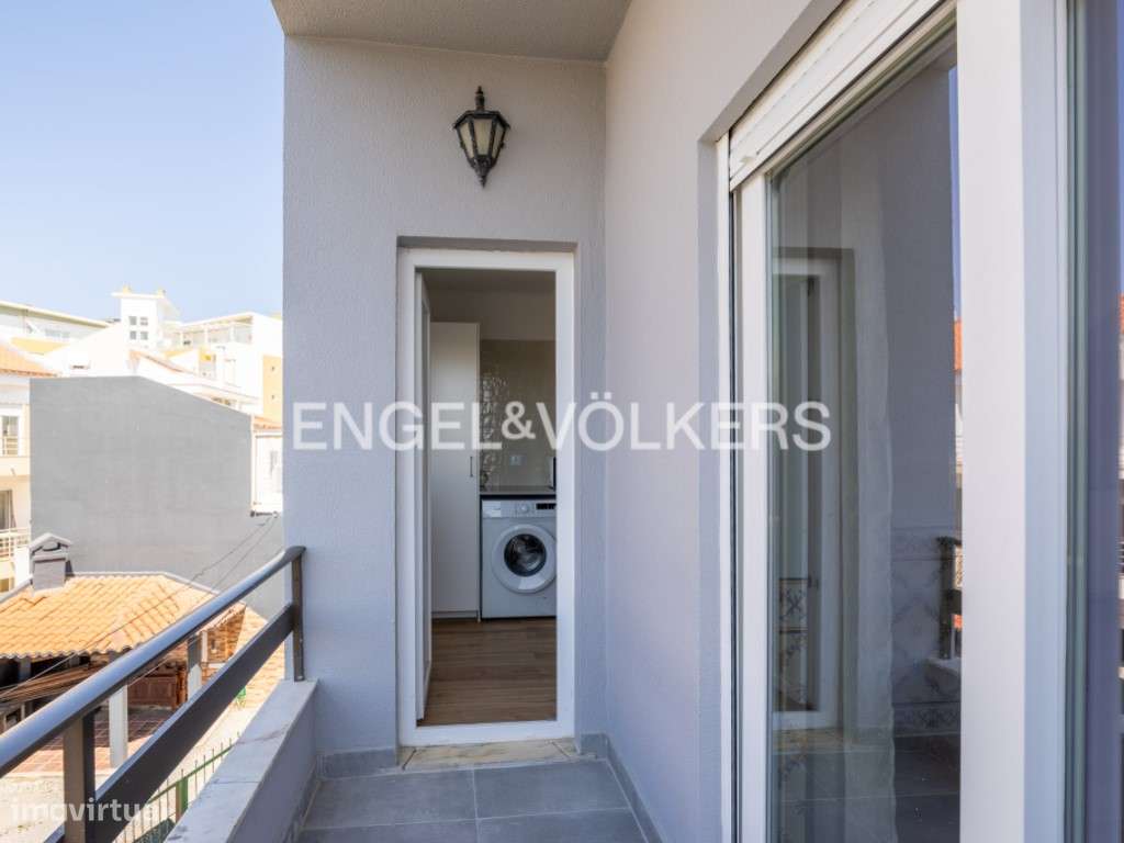 Moradia T4+3 remodelada na Charneca da Caparica-37