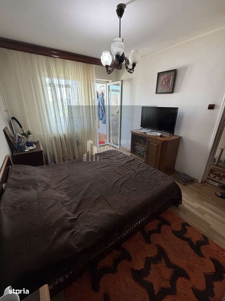 Apartament 2 camere decomandat Alexandru Obregia / Turnu Magurele xyz