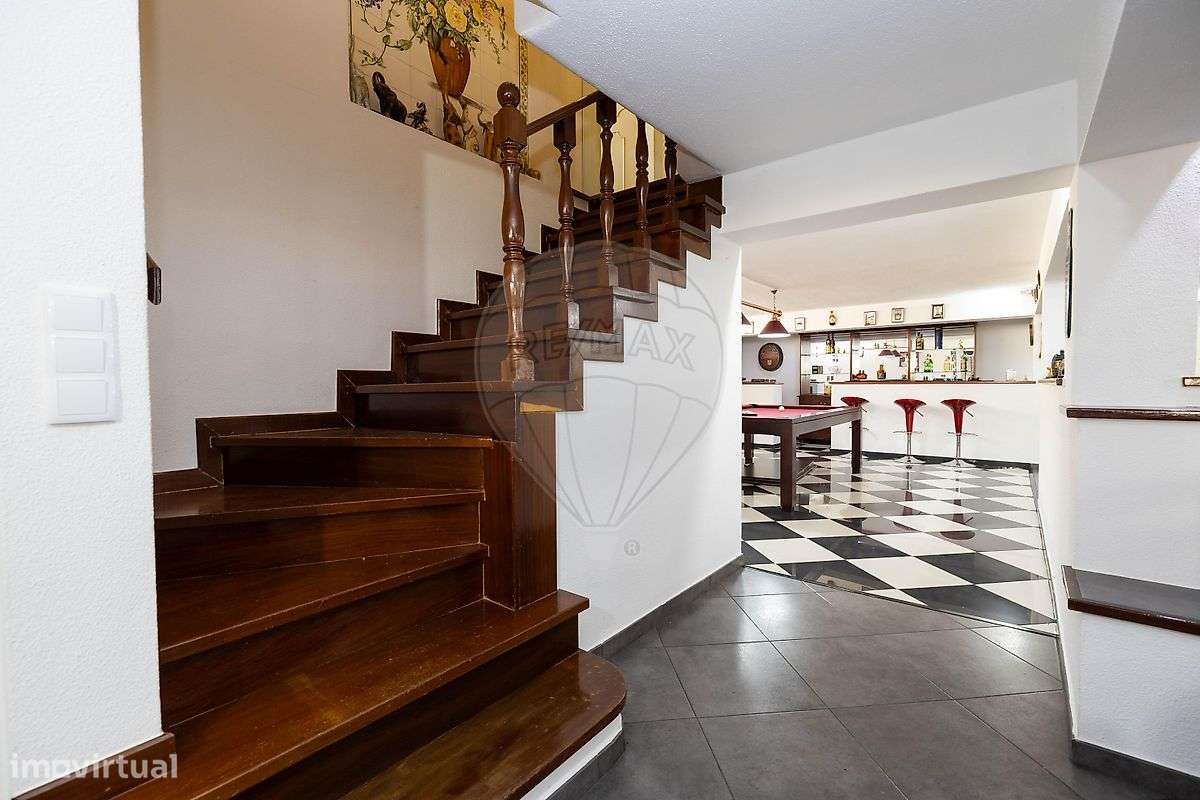 Moradia T4 para venda-24