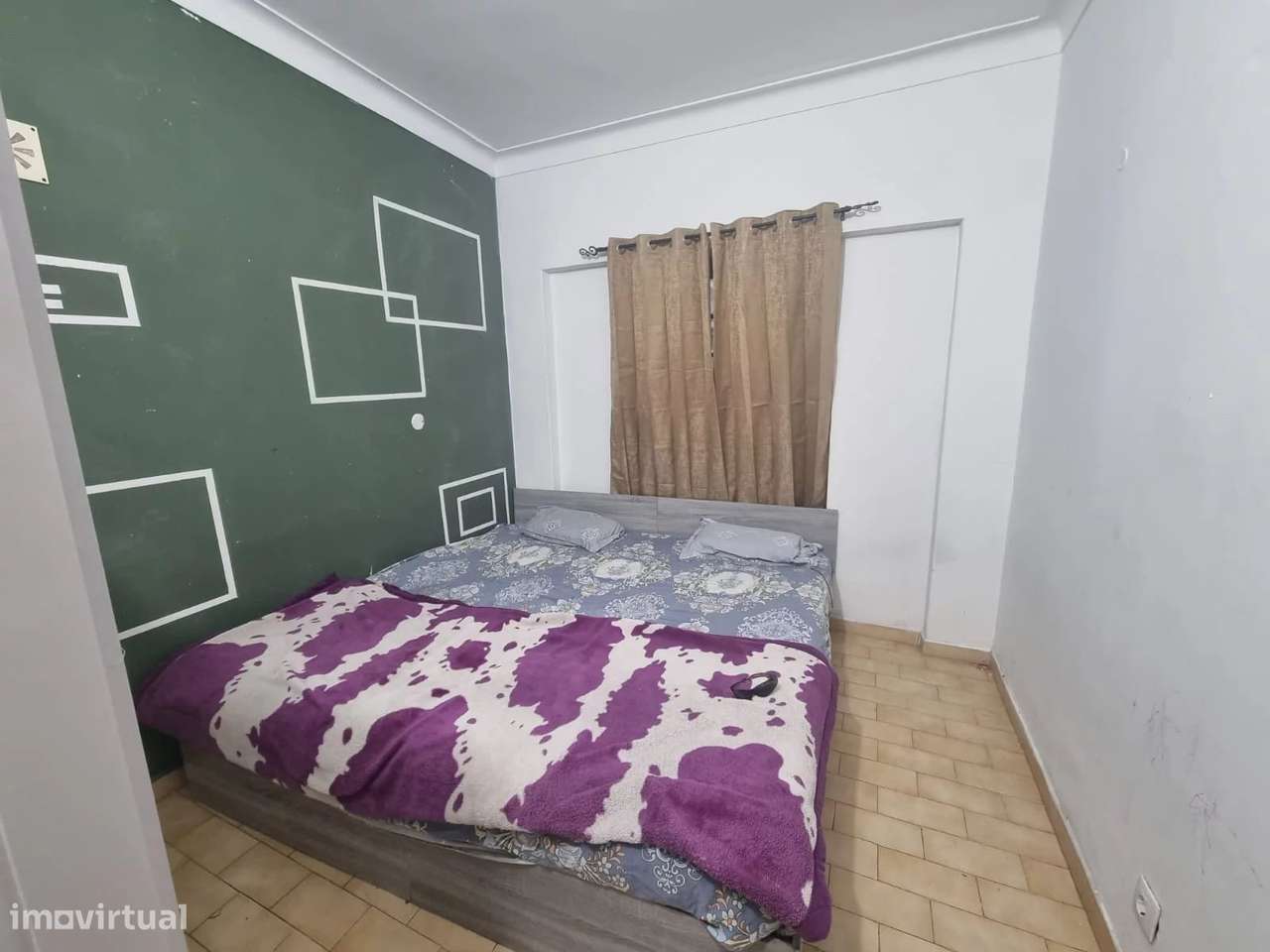 Prédio com 3 apartamentos T2, com Terraço e Jardim na Costa da Caparic-27