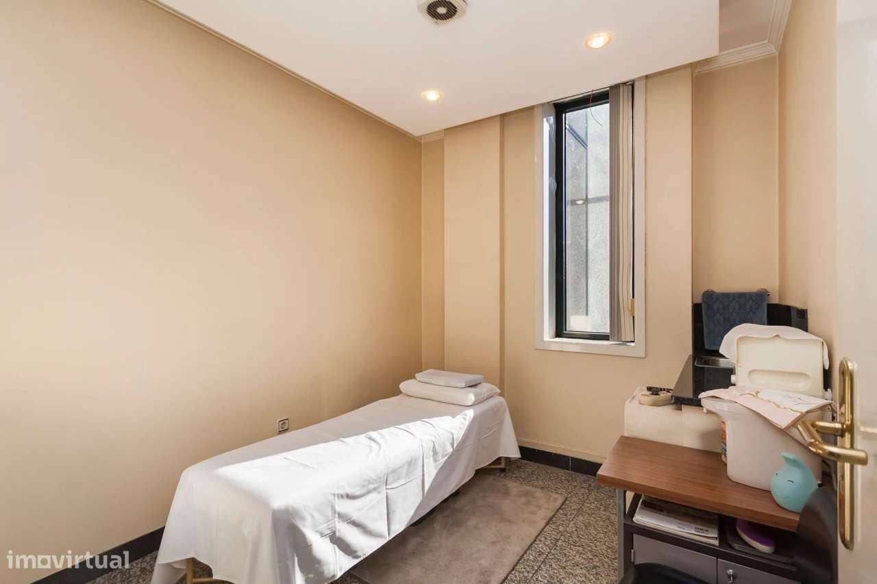 Escritório central com múltiplas possibilidades de utilização e rentab - Grande imagem: 4/26